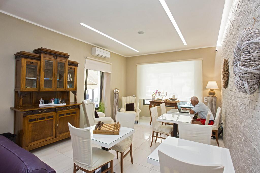 Lo Squalo Hotel Grottammare