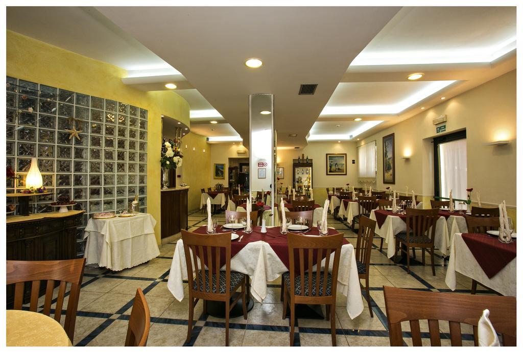 Lo Squalo Hotel Grottammare