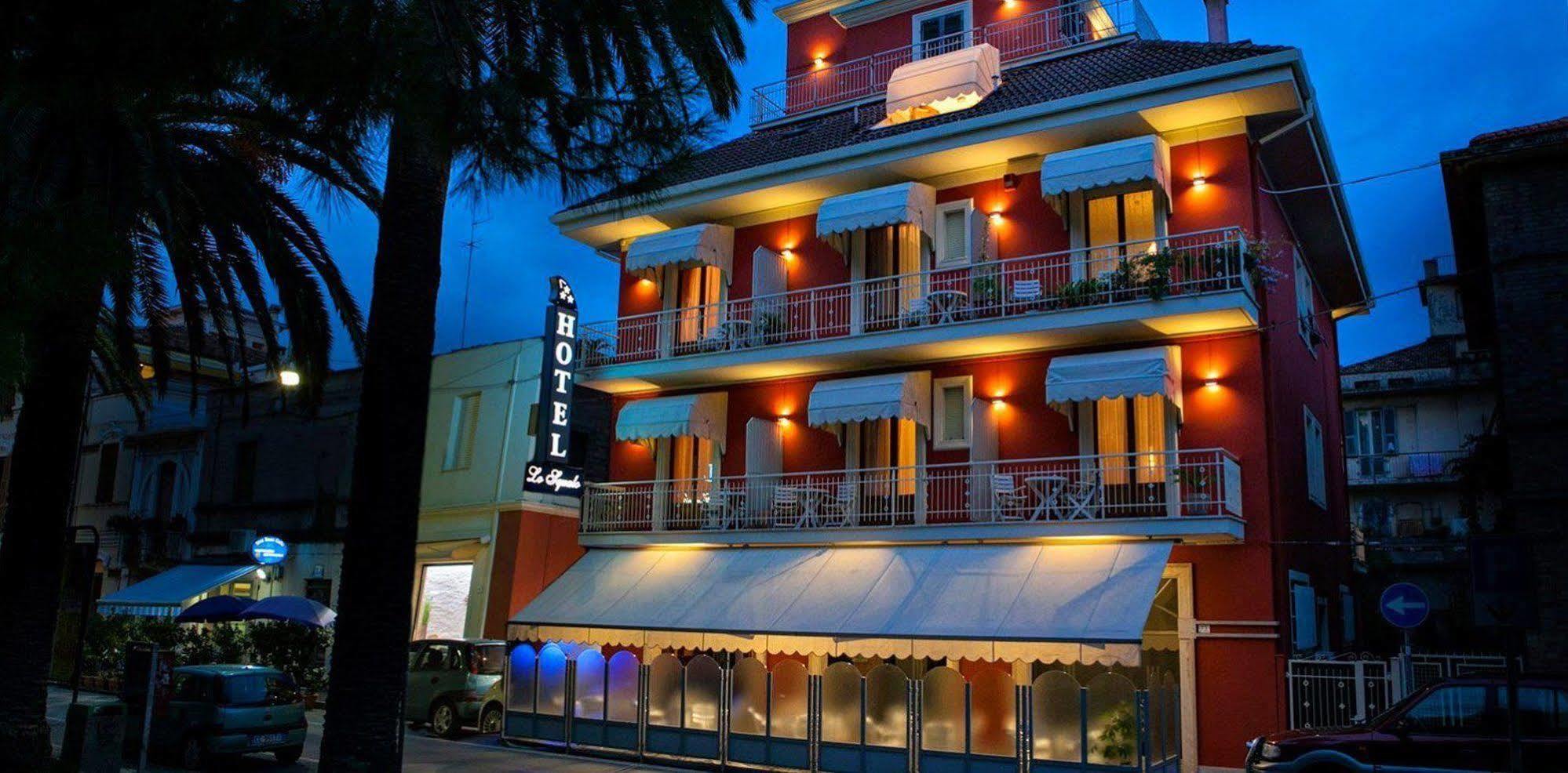 Lo Squalo Hotel Grottammare